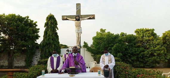 Messe au cimetière diocésain des prêtres