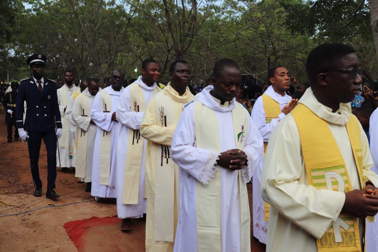 dioc-se-d-an-ho-le-sanctuaire-de-togoville-a-50-ans