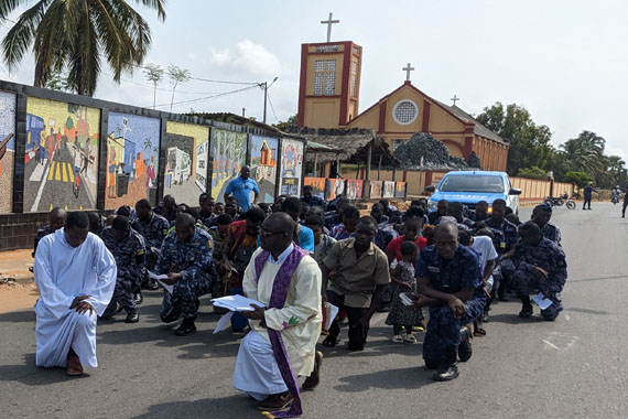 Les Forces de Défense et de Sécurité du Togo en carême.